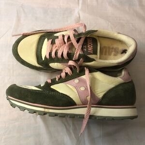 Women’s Saucony Sneakers